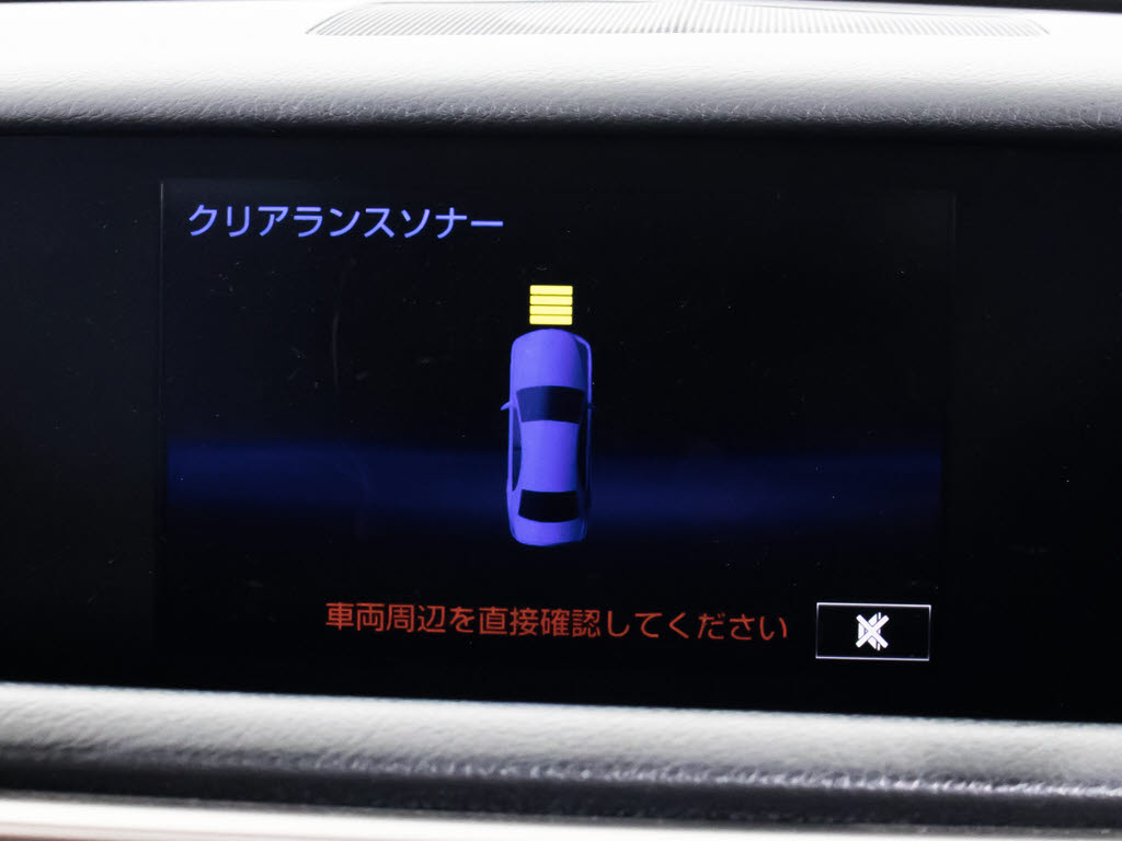 クリアランスソナーが付いています！フロン
ト＆リアにセンサーがあり、障害物に近づく
と警告音が鳴りドライバーへお知らせ！すご
く便利な人気装備です！！
