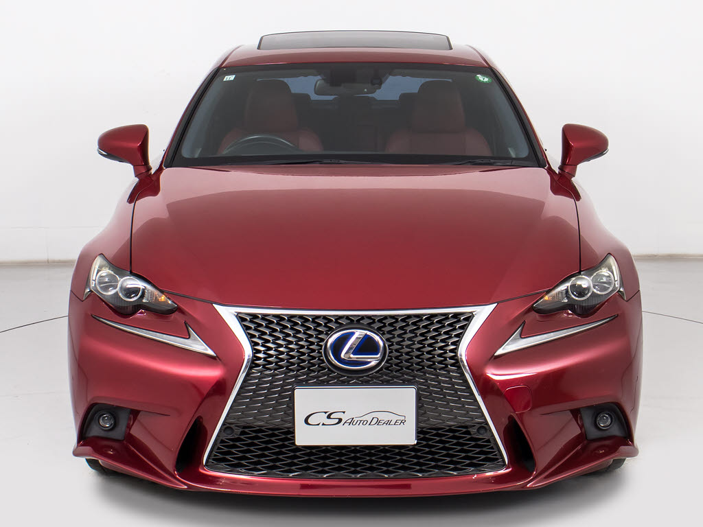 フロントビューの存在感をご覧ください！！
ヘッドライトは視界良好のライト、さらにフ
ォグライト搭載。デザイン性も高いのが特権
です。