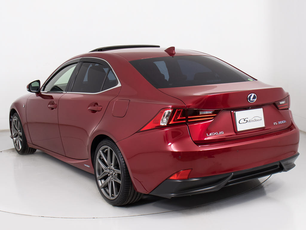 お車の下取りもお任せ下さい！国産、外車、
年式、走行距離問わず、どんなお車でも下取
りさせて頂きます。皆様のご相談お待ちして
おります！