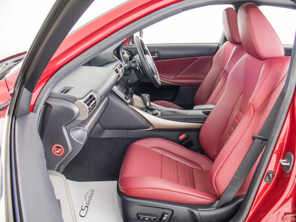 ★快適シートヒーターを装備しています！高
級車ならではの装備です！シートが暖まる機
能！寒い冬も快適にご乗車頂けますよ！！