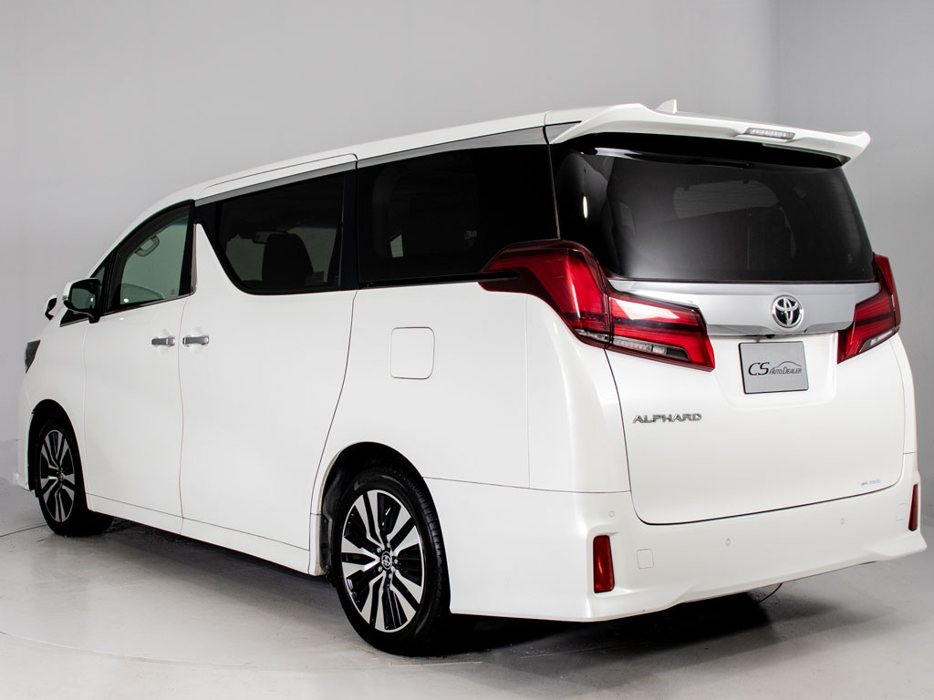 ★展示前点検実施★特殊な機材も用いて、全
車点検を実施しております！