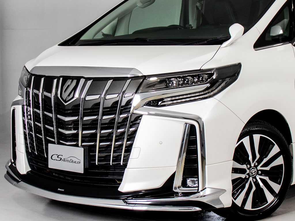 ★フロントビュー★グリル交換、エアロ取り
付け等、カスタムもお任せください！