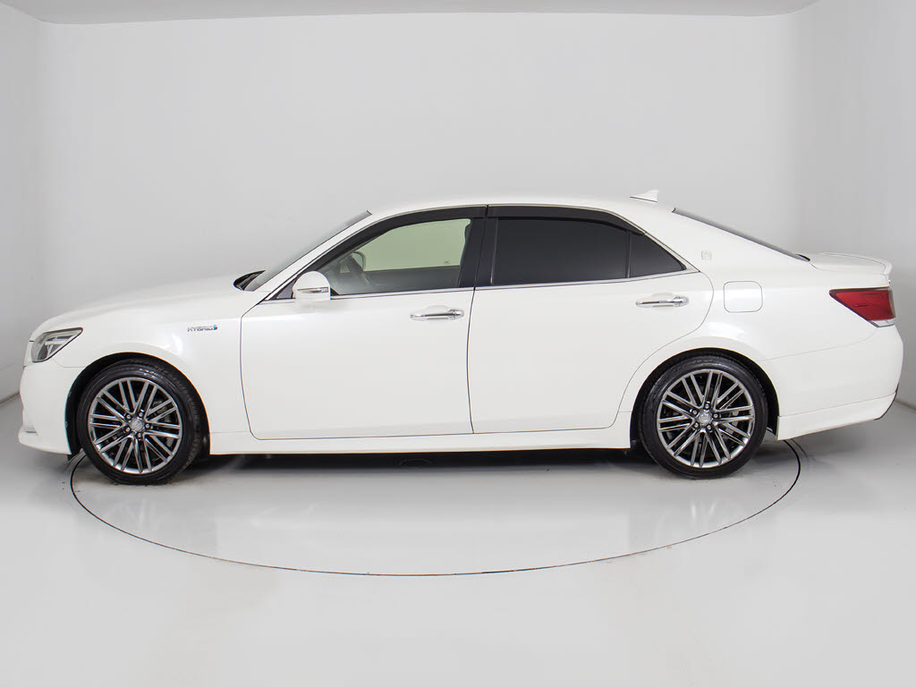 お探しの方必見ＯＰ１８ＡＷ付！大人気のオ
プション装備スパッタリング１８インチアル
ミホイール！