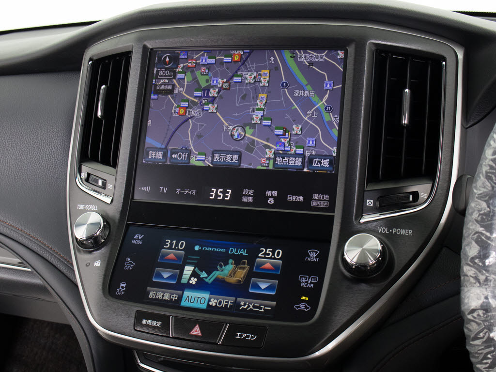 メーカー純正の大画面ＨＤＤナビが装備され
ています！操作も簡単！見やすい！純正だか
らこその使いやすさ！