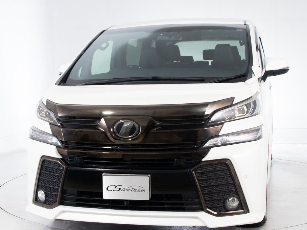 ★フロントビュー★グリル交換、エアロ取り
付け等、カスタムもお任せください！