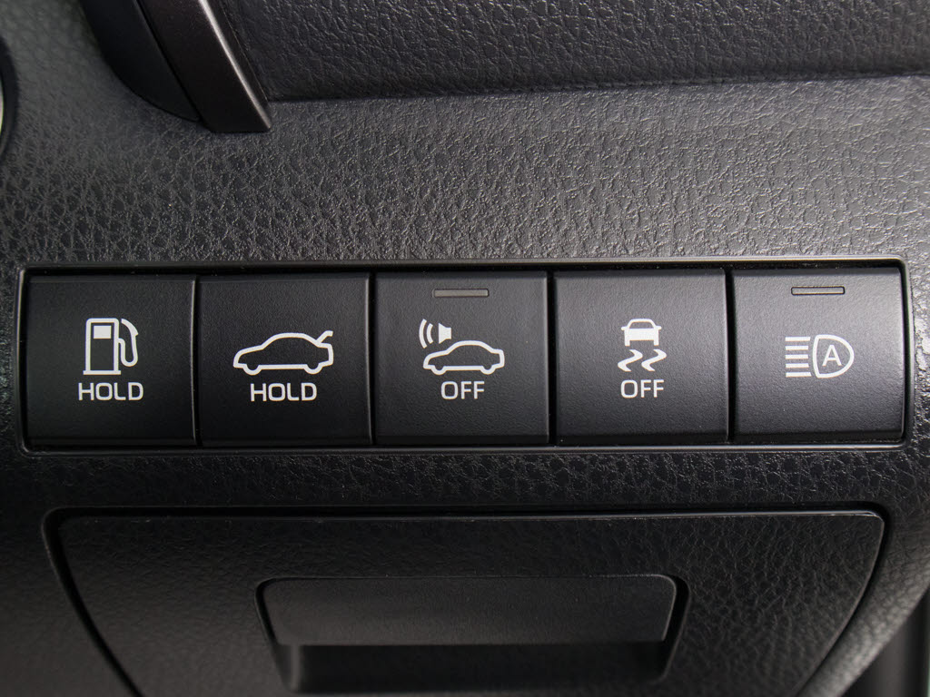 ★使いやすさや安全性を追求したステアリン
グ周り！高級車ゆえにスイッチ類が多いのも
特徴ですね！考え尽くされた配置ですぐに使
いこなす事が出来ますのでご安心下さい！是
非、体感してみて下さい！！