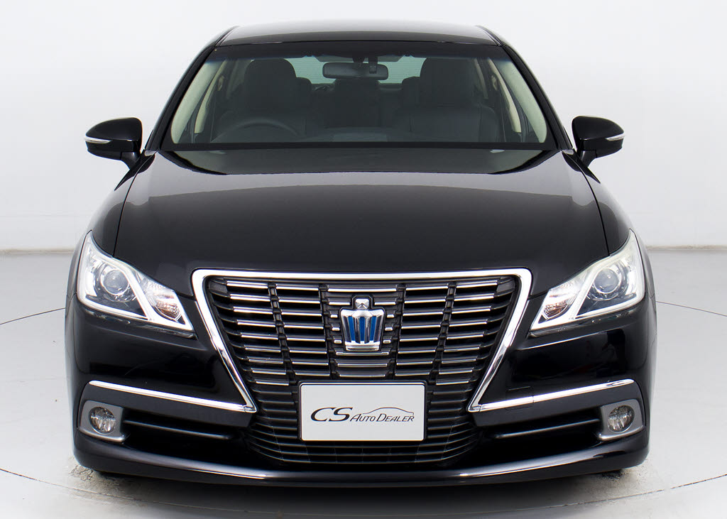 禁煙車です！室内は嫌なニオイも無く、すご
く綺麗な状態です！禁煙車・・特にセダンタ
イプのお車では少ないですよね！！タバコの
ニオイが苦手なお客様必見です！快適にご乗
車頂けます！！