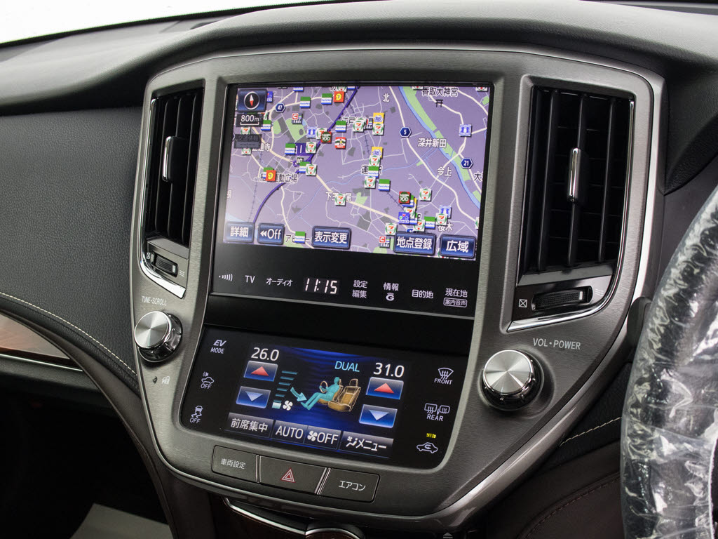 メーカー純正の大画面ＨＤＤナビが装備され
ています！操作も簡単！見やすい！純正だか
らこその使いやすさ！