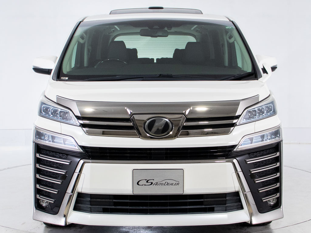 ★フロントビュー★グリル交換、エアロ取り
付け等、カスタムもお任せください！