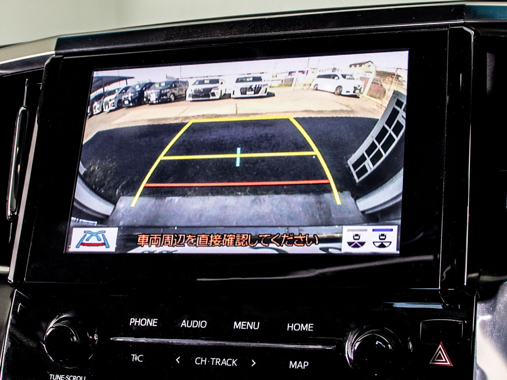 ★カラーバックモニター★車両後方を映す
安心装備！車庫入れをサポート致します！