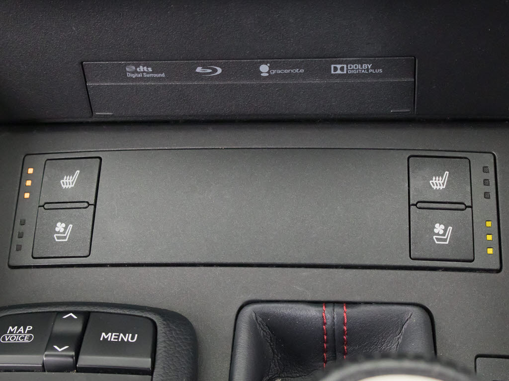 エアシート＆シートヒーターを完備しており
ますのでオールシーズン快適にご乗車頂けま
す。