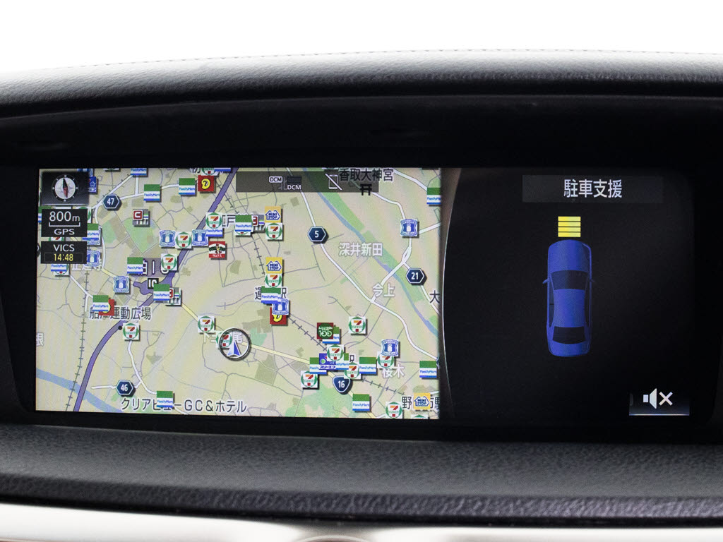 クリアランスソナーが付いています！フロン
ト＆リアにセンサーがあり、障害物に近づく
と警告音が鳴りドライバーへお知らせ！すご
く便利な人気装備です！！