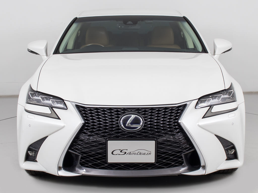 禁煙車です！室内は嫌なニオイも無く、すご
く綺麗な状態です！禁煙車・・特にセダンタ
イプのお車では少ないですよね！！タバコの
ニオイが苦手なお客様必見です！快適にご乗
車頂けます！！