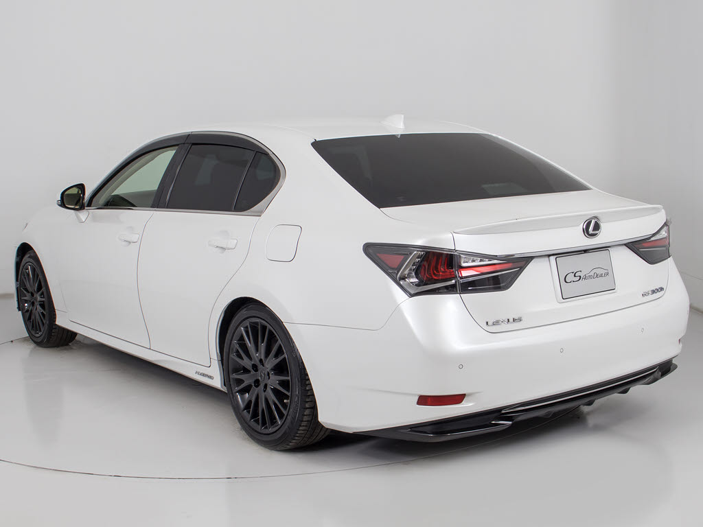 お車の下取りもお任せ下さい！国産、外車、
年式、走行距離問わず、どんなお車でも下取
りさせて頂きます。皆様のご相談お待ちして
おります！