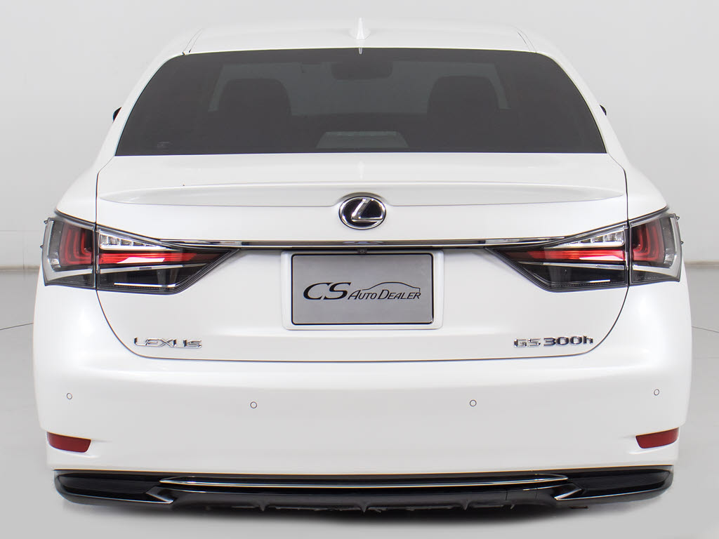 クリアランスソナーが付いています！フロン
ト＆リアにセンサーがあり、障害物に近づく
と警告音が鳴りドライバーへお知らせ！すご
く便利な人気装備です！！