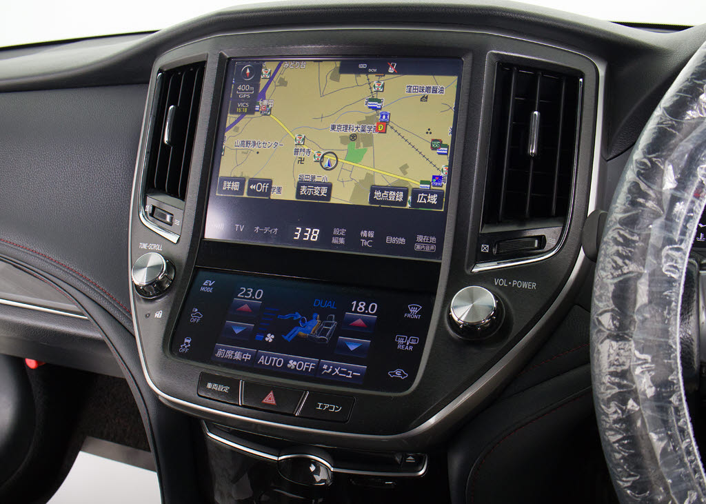 メーカー純正の大画面ＳＤナビが装備されて
います！操作も簡単！見やすい！純正だから
こその使いやすさ！