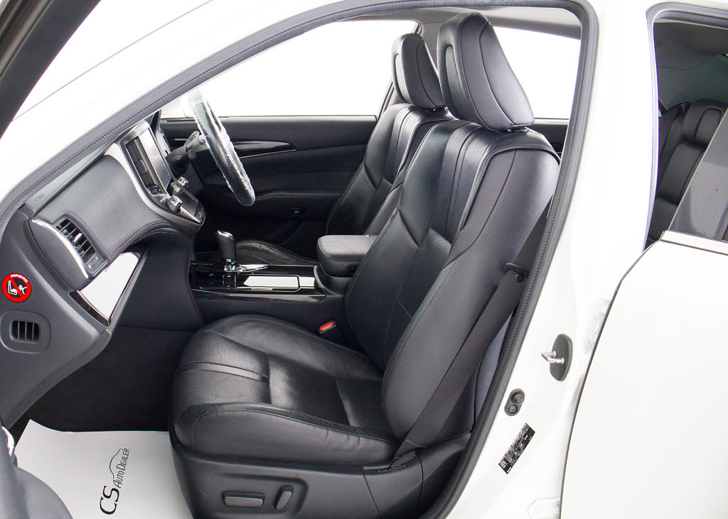 快適エアシート＆シートヒーターを装備して
います！高級車ならではの装備です！シート
が暖まる機能！シートから冷風が出る機能！
どちらも付いています！！寒い冬も、暑い夏
も快適にご乗車頂けます！！