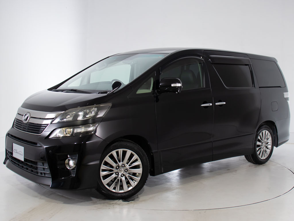 ★フロントビュー★グリル交換、エアロ取り
付け等、カスタムもお任せください！