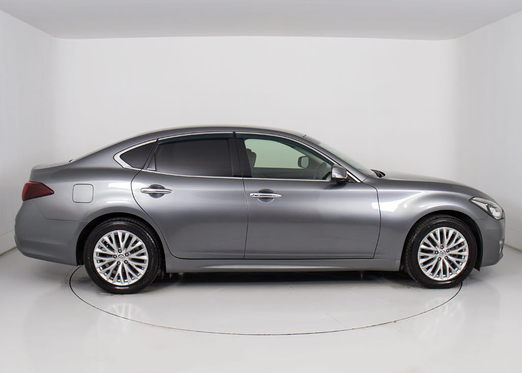 サイドビュー（ホイール交換・ダウンサス・
車高調など）のカスタムも承っております