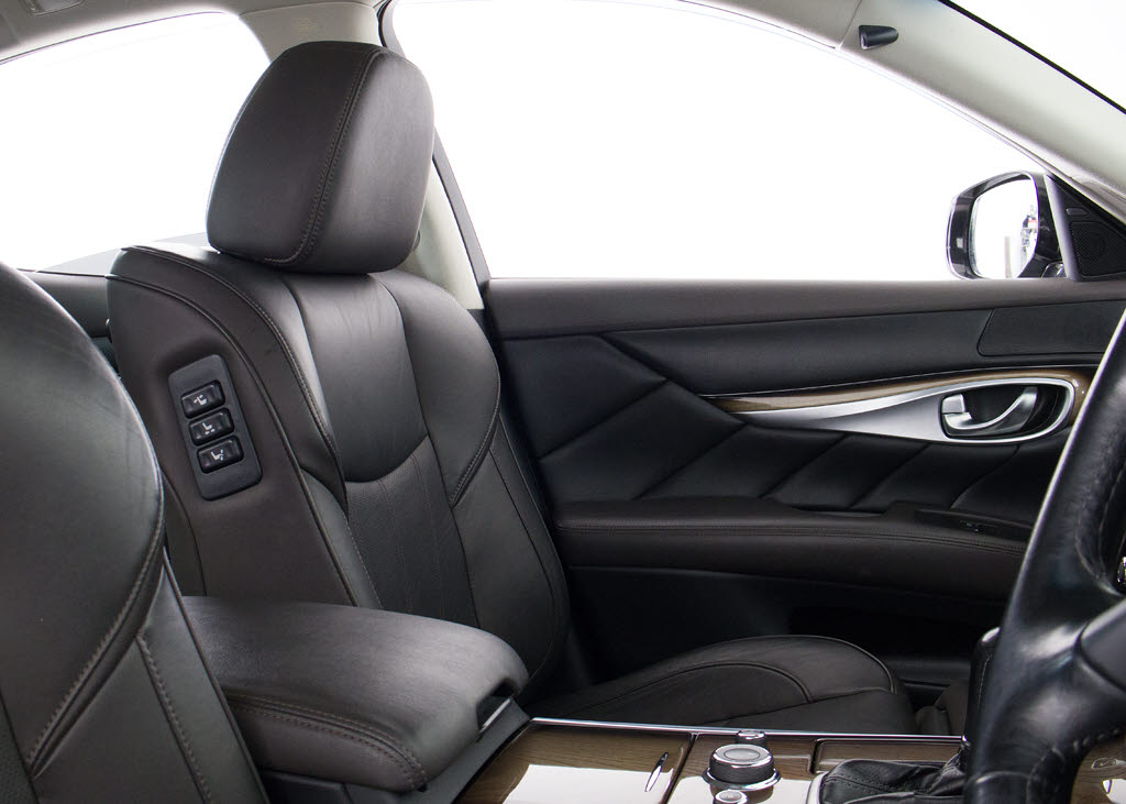 当社では、一般のクリーニングでは満足せず
、オゾンを利用した、根本的な脱臭・消臭・
除菌クリーニングも承っております！