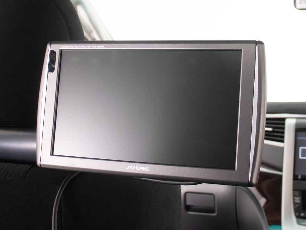 ★展示前点検実施★特殊な機材も用いて、前
車点検を実施しております！