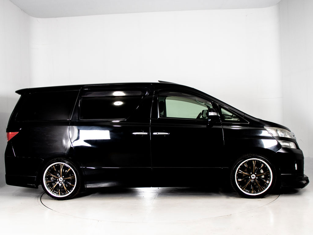 ラインLIVE商談可能！
実際にご来場無しでも商談可能です！
近県の方も是非！