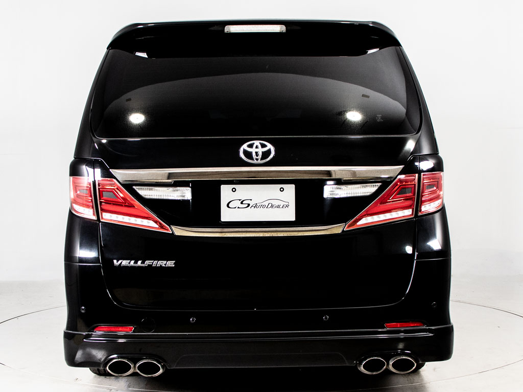 ★ﾘｱﾋﾞｭｰ★テールランプ加工、マフラー換装
等も承っております！