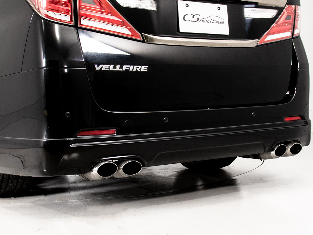 ★展示前点検実施★特殊な機材も用いて、全
車点検を実施しております！