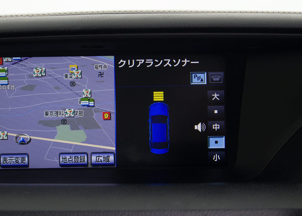 クリアランスソナーが付いています！フロン
ト＆リアにセンサーがあり、障害物に近づく
と警告音が鳴りドライバーへお知らせ！すご
く便利な人気装備です！！