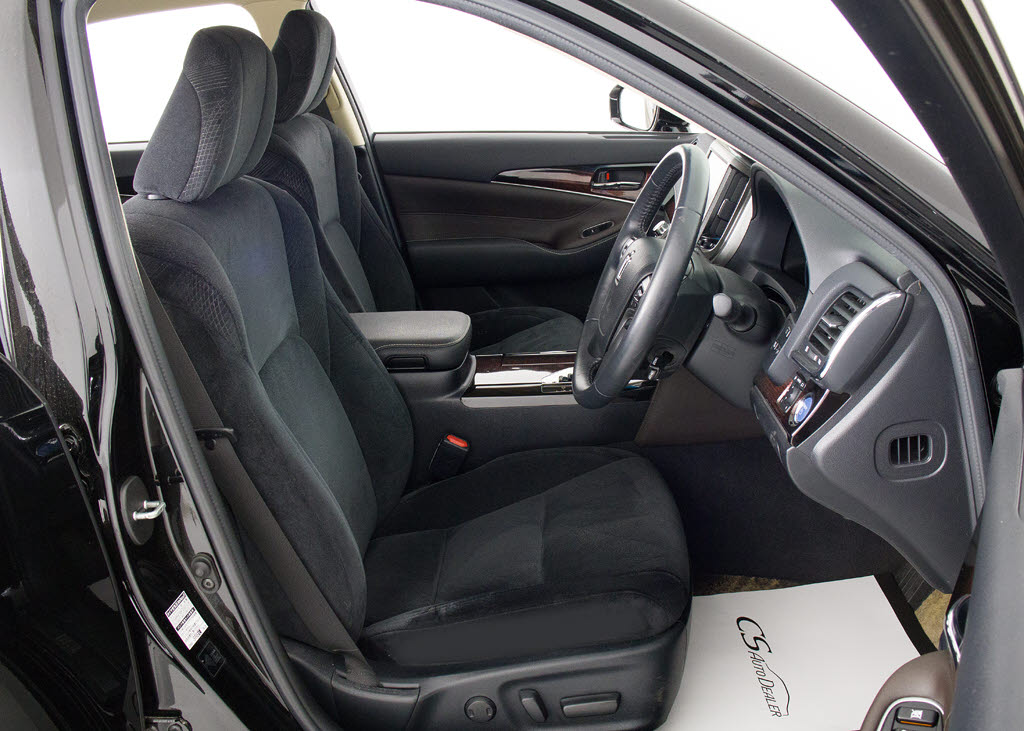 ★シートヒーターを装備しています！高級車
ならではの装備です！