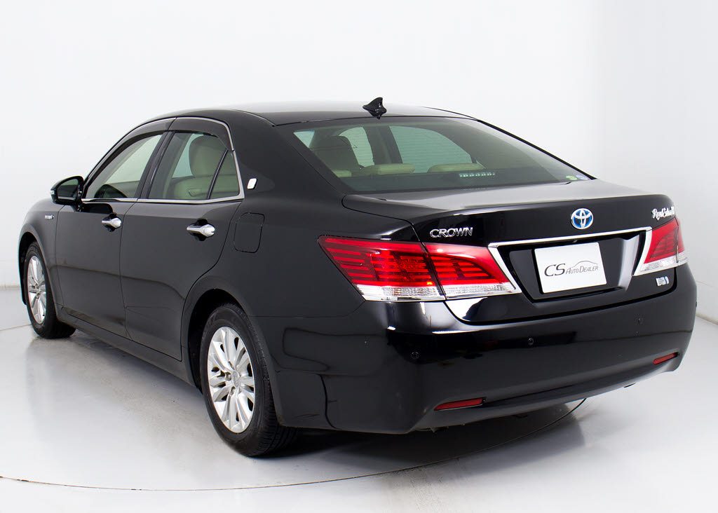 お車の下取りもお任せ下さい！国産、外車、
年式、走行距離問わず、どんなお車でも下取
りさせて頂きます。皆様のご相談お待ちして
おります！