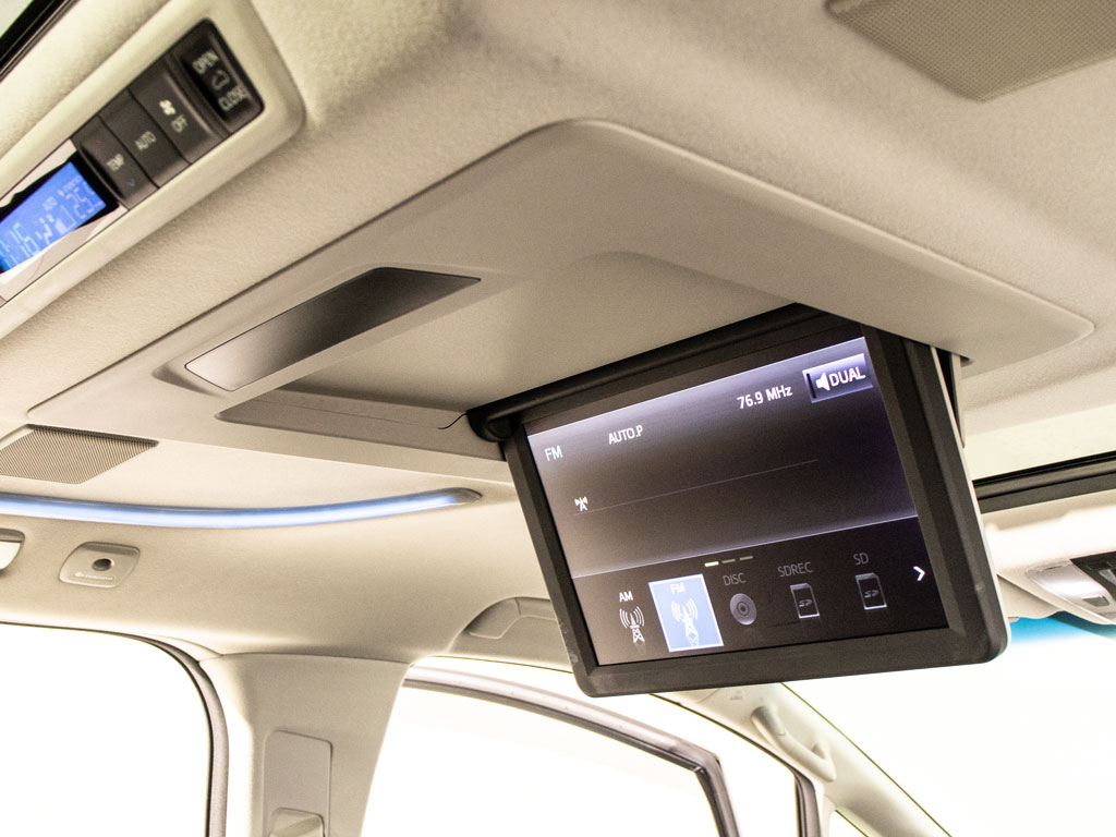 ★フリップダウンモニター★後席の方もDVD
等をお楽しみいただけます！