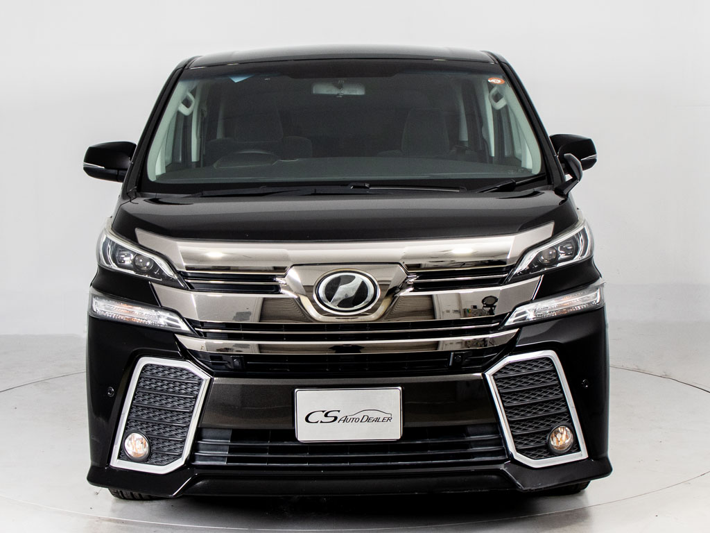 ★フロントビュー★グリル交換、エアロ取り
付け等、カスタムもお任せください！