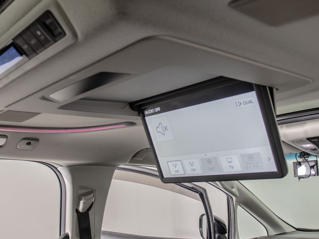 ★フリップダウンモニター★後席の方もDVD
等をお楽しみいただけます！