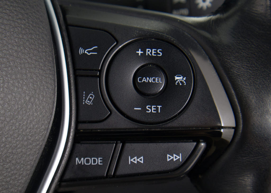 さまざまな機能を統合した衝突回避支援パッ
ケージ、「トヨタ　セーフティセンス」！衝
突軽減システムや車線逸脱防止機能等の最先
端の予防安全（アクティブセーフティ）技術
です。