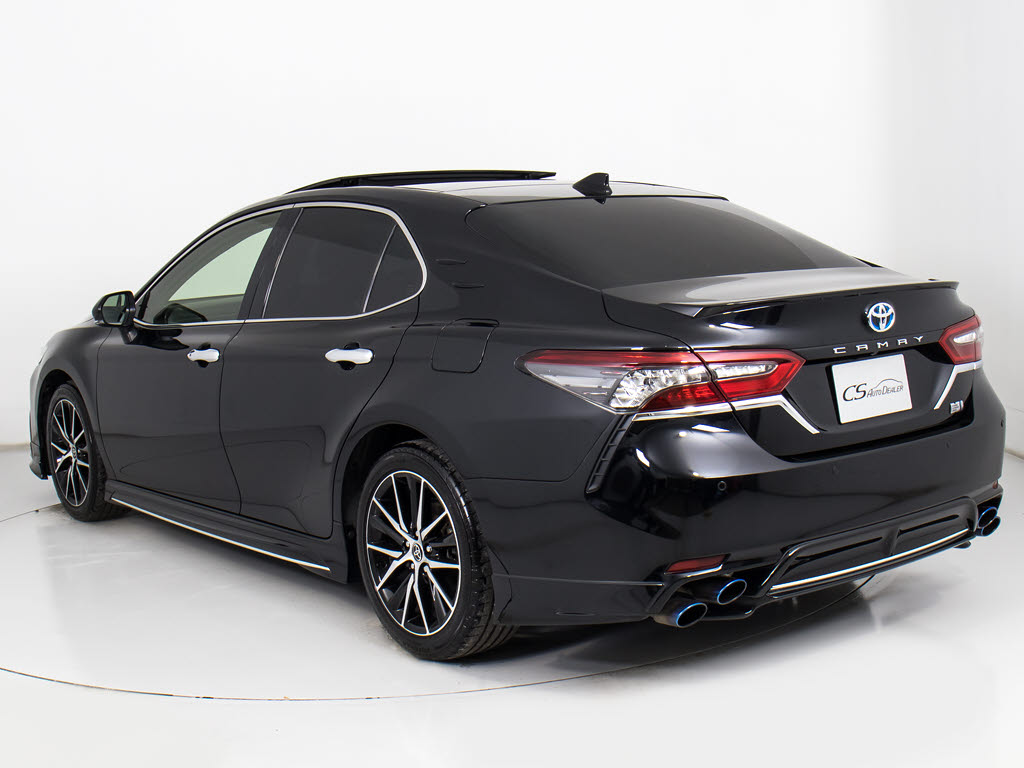 ＢＬＩＴＺ製４本出しマフラー装着！！純正
の雰囲気を崩さずにスポーティーさを演出い
たします！！