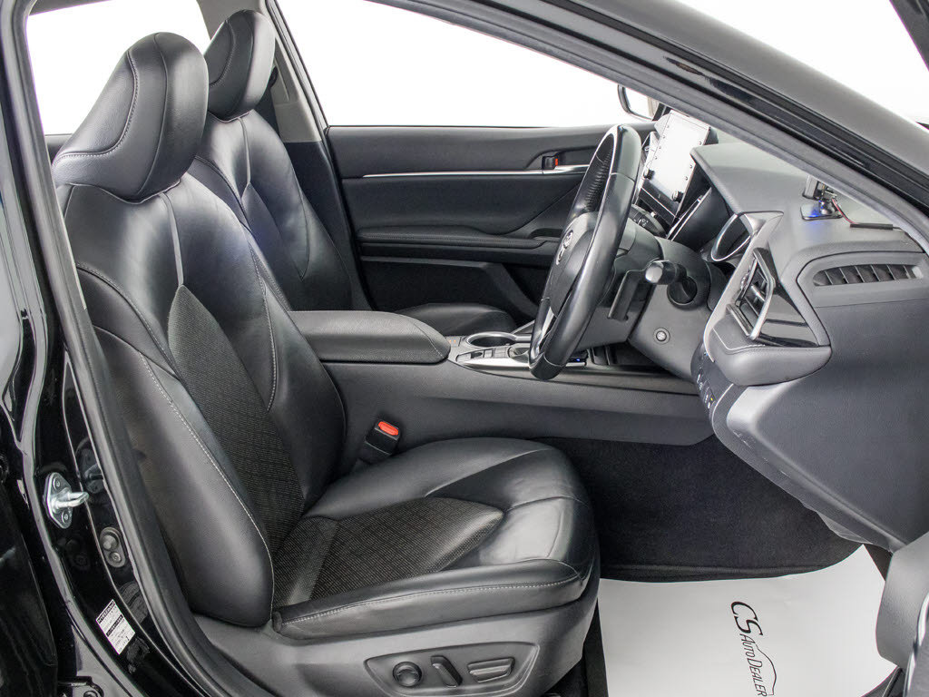 パワーシート装備！シート位置の微調整が電
動で可能となります！