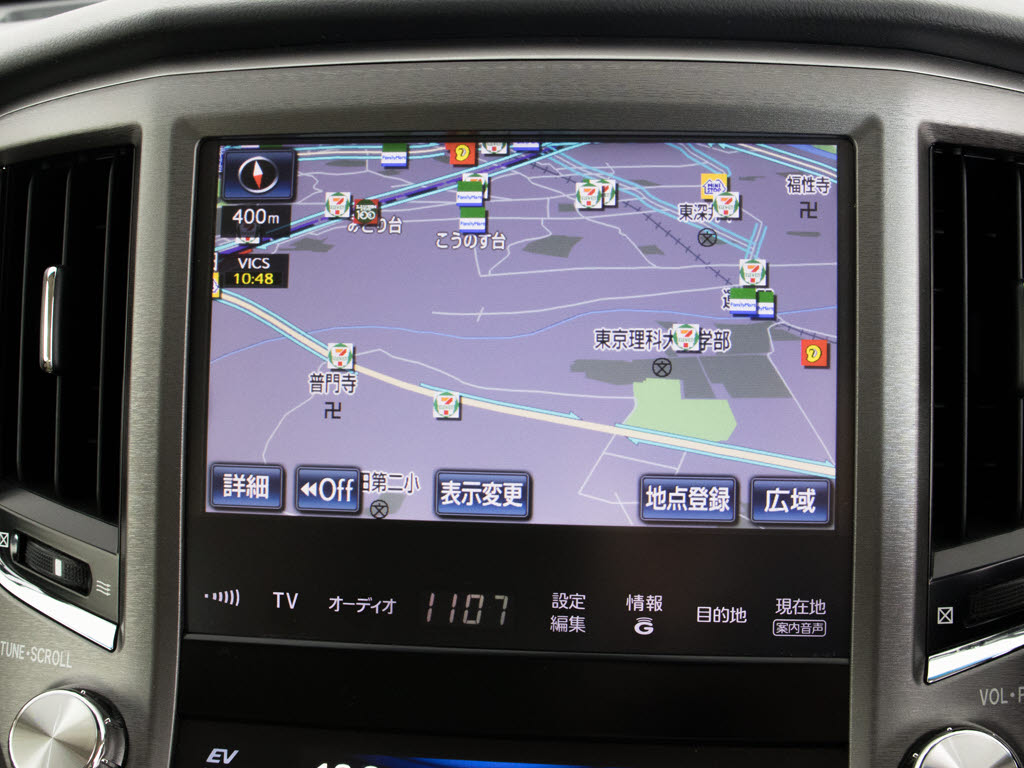 メーカー純正の大画面ＨＤＤナビが装備され
ています！操作も簡単！見やすい！純正だか
らこその使いやすさ！