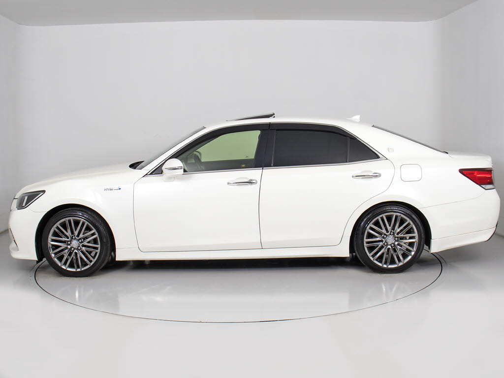 お探しの方必見ＯＰ１８ＡＷ付！大人気のオ
プション装備スパッタリング１８インチアル
ミホイール！