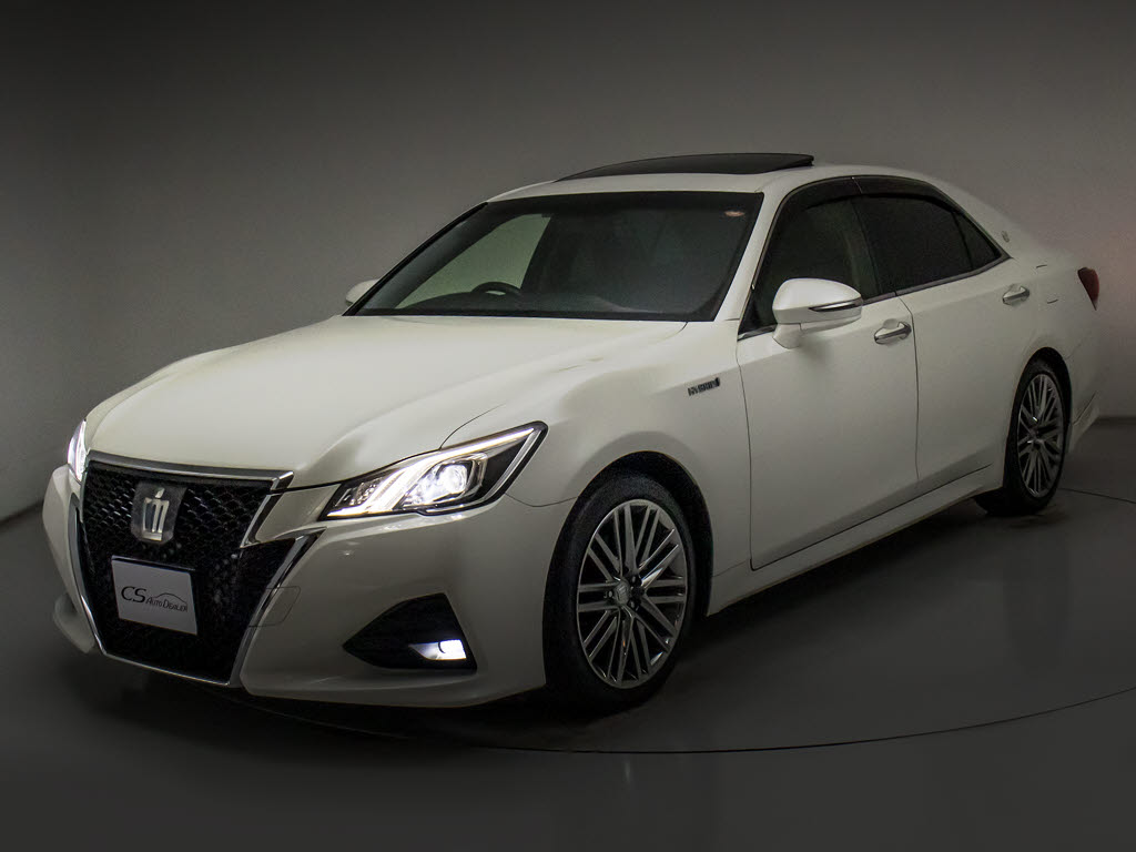 フロントビューの存在感をご覧ください！！
ヘッドライトは視界良好のライト、さらにフ
ォグライト搭載。デザイン性も高いのが特権
です。