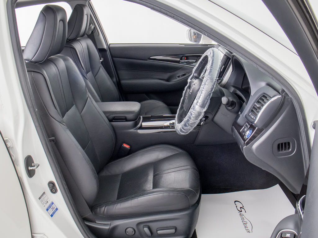 快適エアシート＆シートヒーターを装備して
います！高級車ならではの装備です！シート
が暖まる機能！シートから冷風が出る機能！
どちらも付いています！！寒い冬も、暑い夏
も快適にご乗車頂けます！！