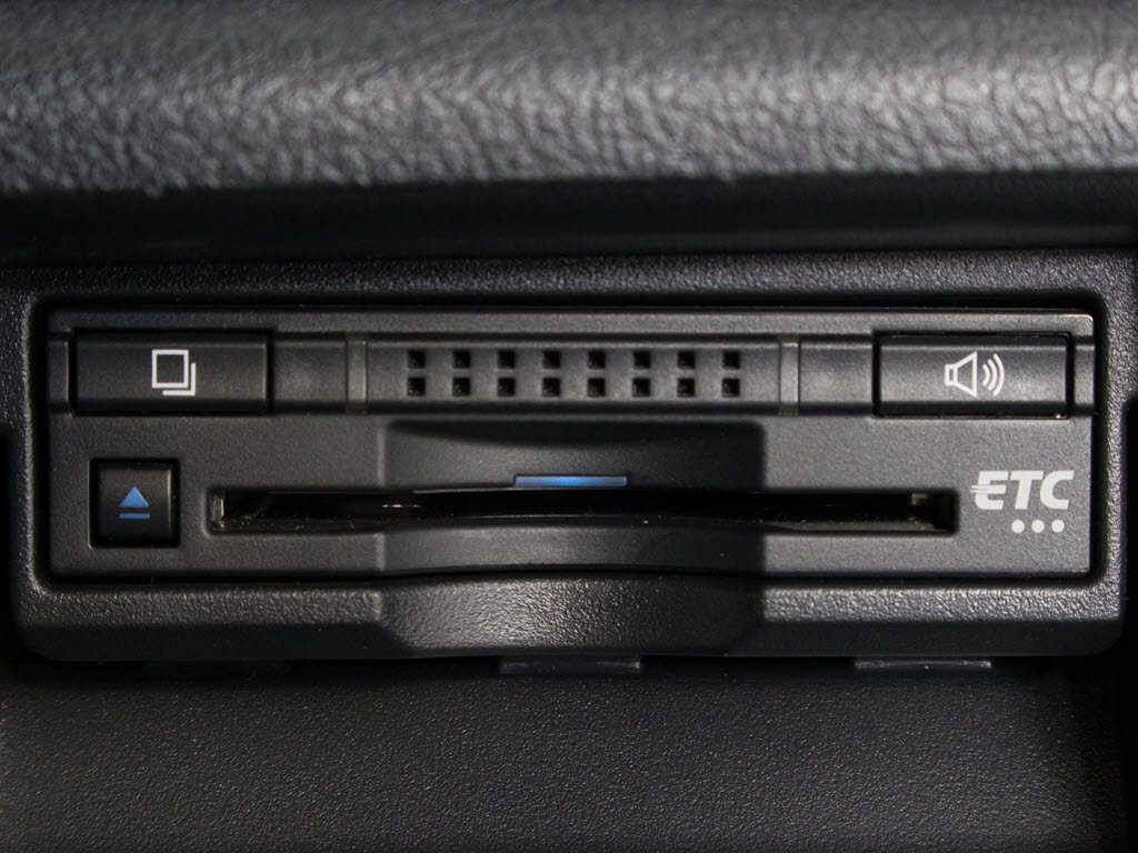 ★ＥＴＣが装備されています！！高速道路を
利用する際は必需品ですよね！！ストレス無
く料金所を通過出来ます！