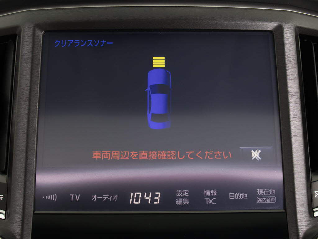 踏み間違い防止機能インテリジェントクリア
ランスソナー！前後４つずつ、計８つのセン
サーで障害物を検知し、アクセルとブレーキ
の踏み間違いの際に、衝突被害軽減ブレーキ
をかけます。