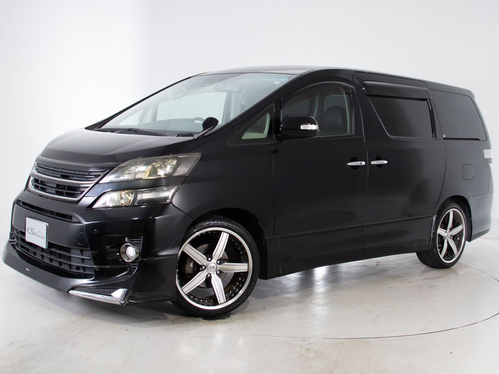 ★フロントビュー★グリル交換、エアロ取り
付け等、カスタムもお任せください！