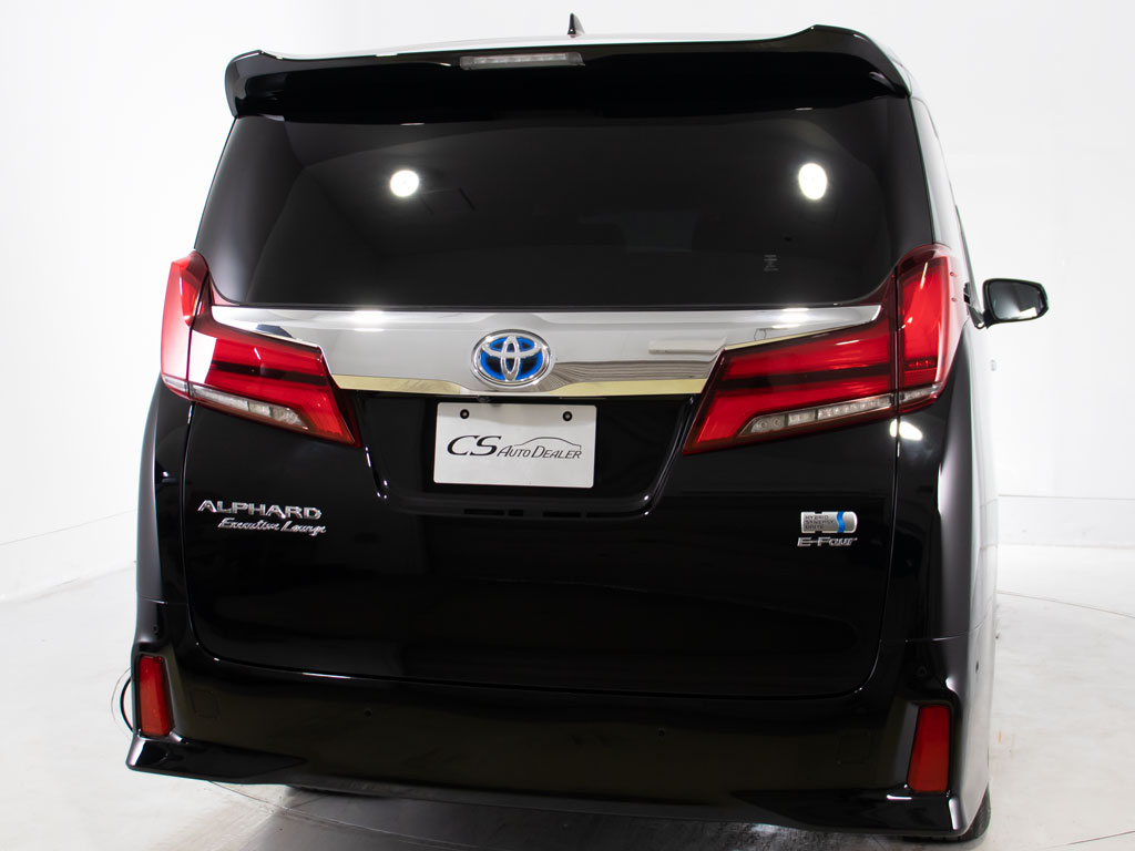 ★ﾘｱﾋﾞｭｰ★テールランプ加工、マフラー換装
等も承っております！