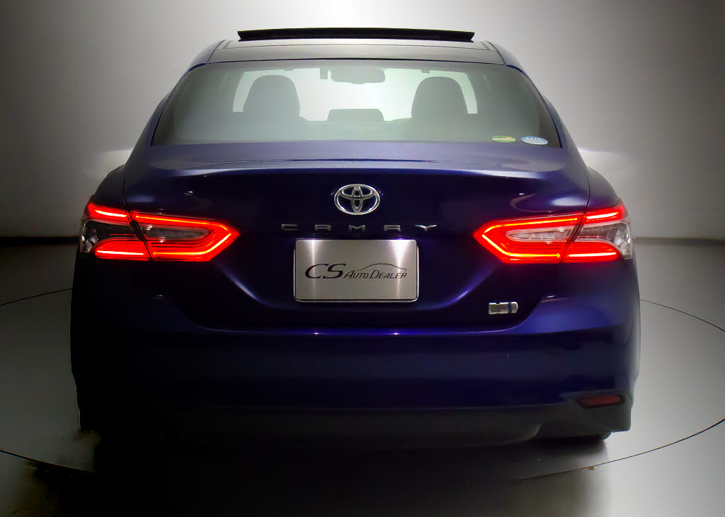 ★テールスモークやＬＥＤ加工、マフラー、
ルーフスポイラー、エアロパーツなど取り付
け承ります！