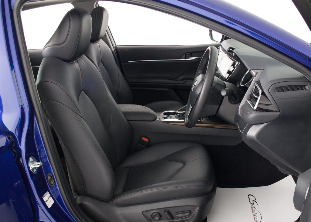 パワーシート装備！シート位置の微調整が電
動で可能となります！