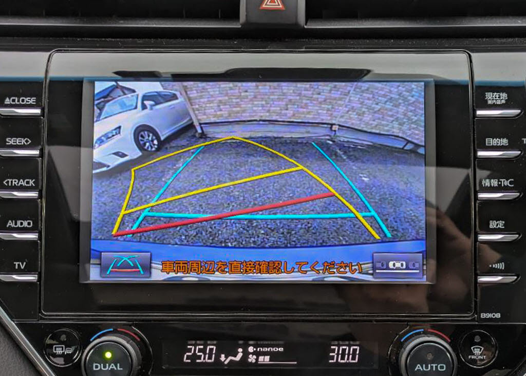 カラーバックモニターがついております！ス
テアリング連動ガイドラインが映し出される
ので、駐車の際に非常に役に立ちます！！