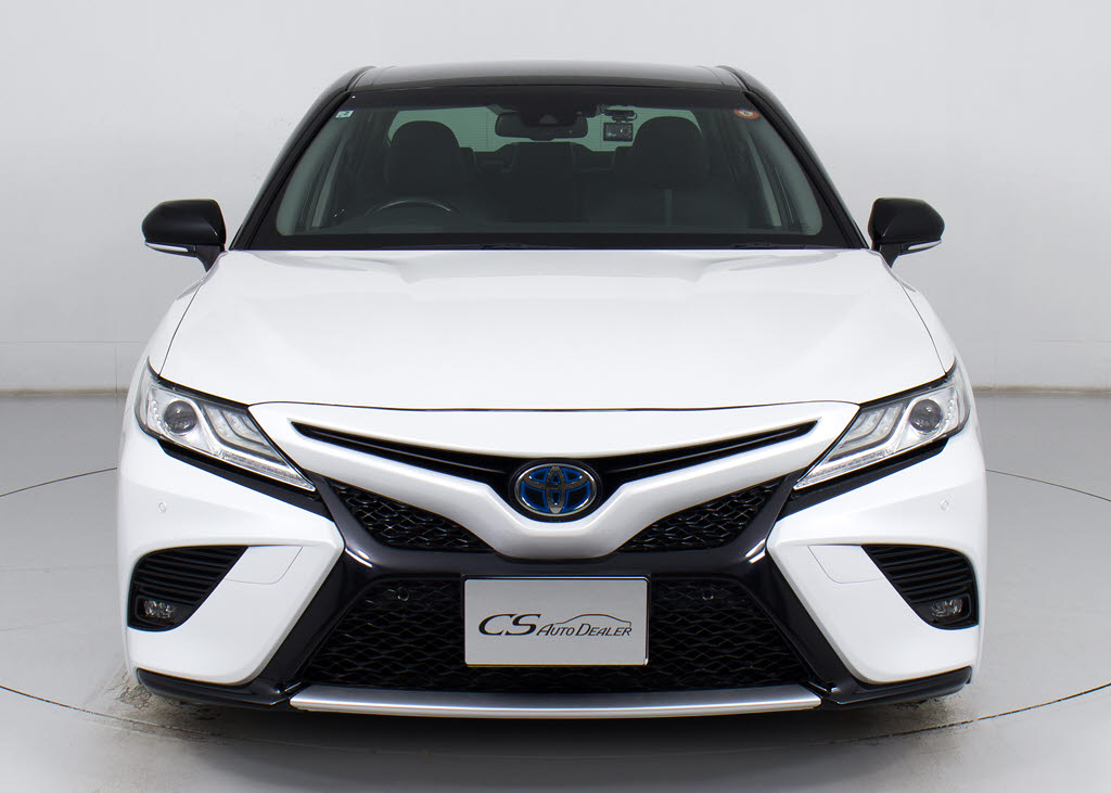 禁煙車です！室内は嫌なニオイも無く、すご
く綺麗な状態です！禁煙車・・特にセダンタ
イプのお車では少ないですよね！！タバコの
ニオイが苦手なお客様必見です！快適にご乗
車頂けます！！