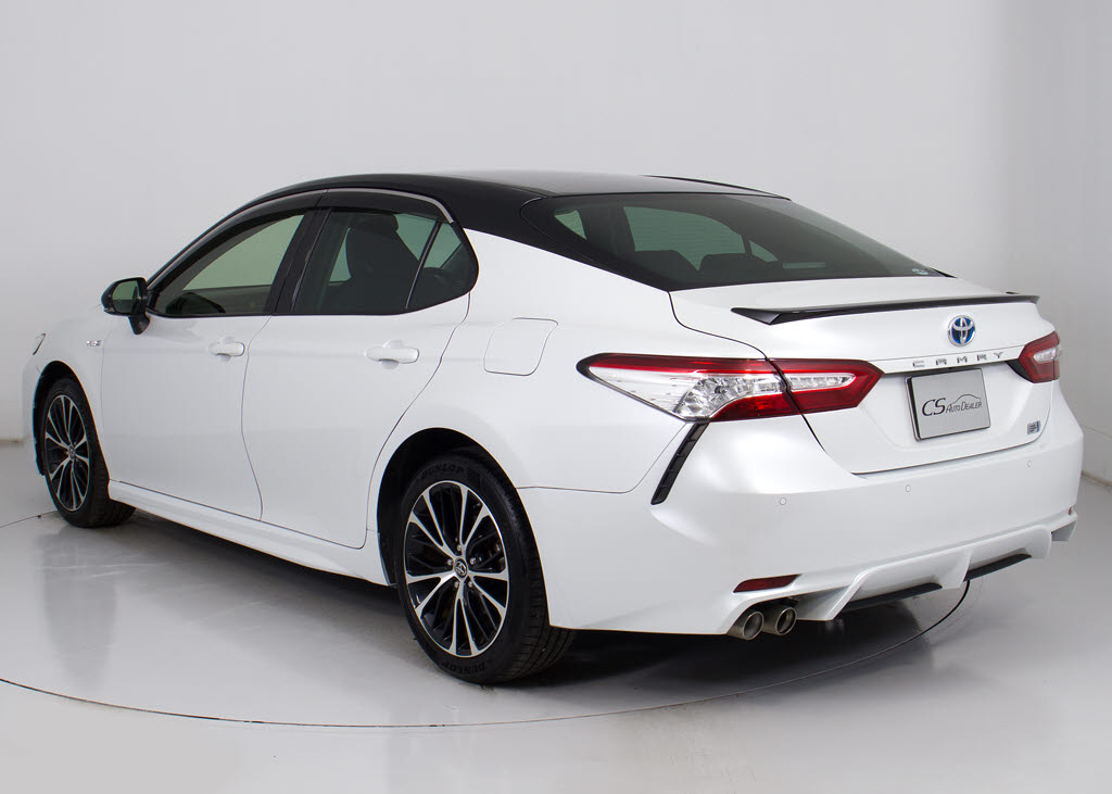 お車の下取りもお任せ下さい！国産、外車、
年式、走行距離問わず、どんなお車でも下取
りさせて頂きます。皆様のご相談お待ちして
おります！